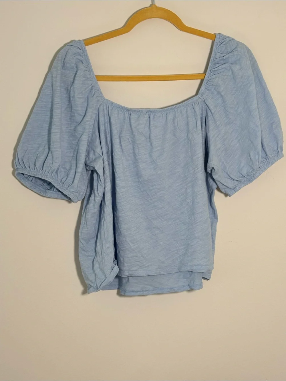 Old Navy Women's Size XL Light Blue Puff Sleeve Top